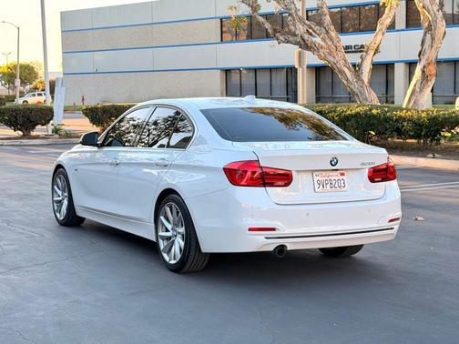 2017 BMW 320 i