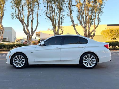 2017 BMW 320 i