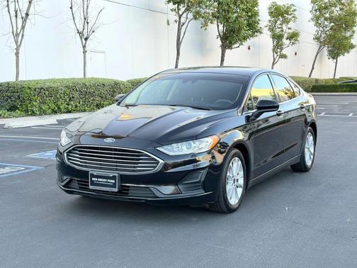 2020 Ford Fusion Hybrid SE
