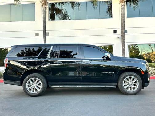 2022 Chevrolet Suburban Premier