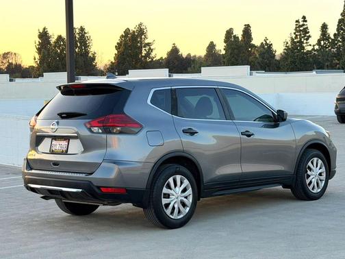 Silver 2017 Nissan Rogue S