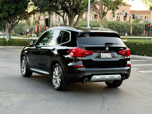 Black 2018 BMW X3 xDrive30i