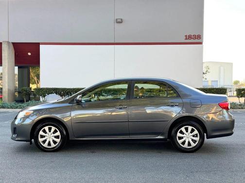 2011 Toyota Corolla LE