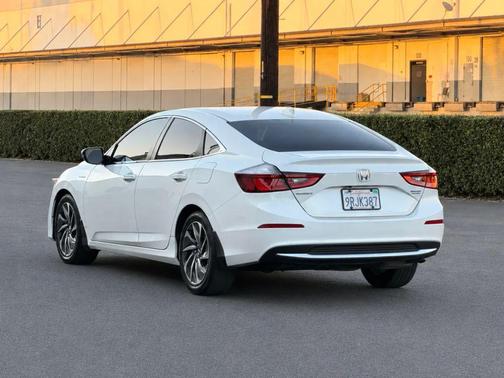 White 2022 Honda Insight Touring Sedan 4D