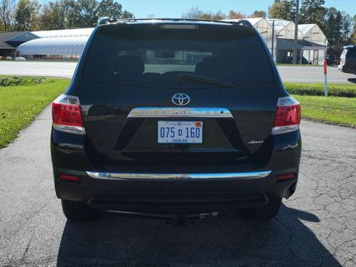 2012 Toyota Highlander SE