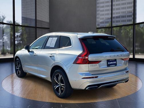 2018 Volvo XC60 Recharge Plug-In Hybrid T8 R-Design