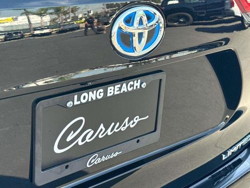 2022 Toyota Highlander Hybrid Limited