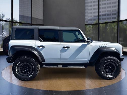 2022 Ford Bronco Raptor