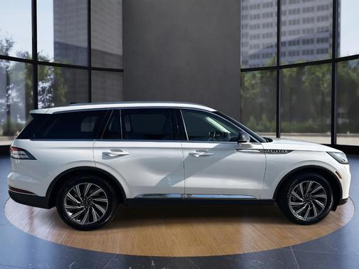 2025 Lincoln Aviator Premiere