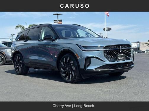 Blue Metallic 2026 Lincoln Nautilus Reserve