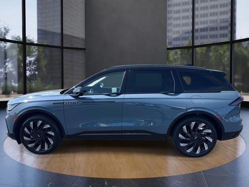 Blue Metallic 2026 Lincoln Nautilus Reserve