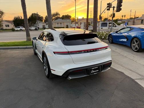 2022 Porsche Taycan 4