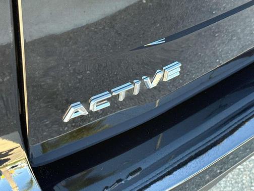 AGATE BLACK METALLIC 2025 Ford Expedition ACTIVE