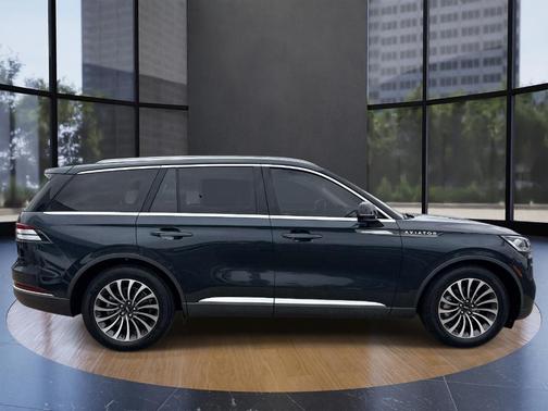 Blue Metallic 2023 Lincoln Aviator Reserve RWD