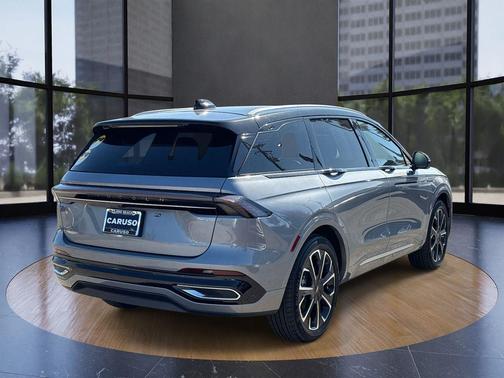 2024 Lincoln Nautilus Reserve