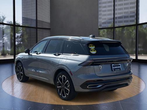 2024 Lincoln Nautilus Reserve