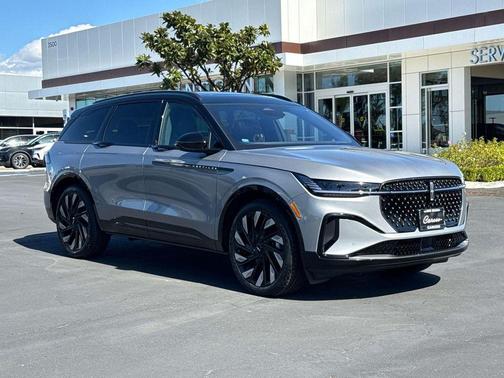 2025 Lincoln Nautilus Reserve