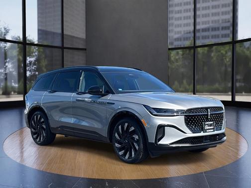 2025 Lincoln Nautilus Reserve