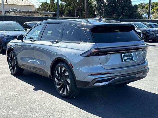 2025 Lincoln Nautilus Reserve