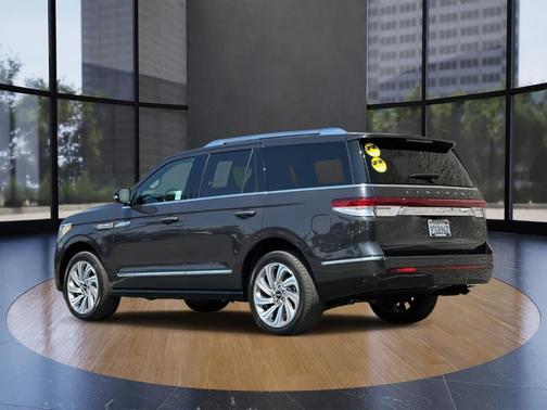 2024 Lincoln Navigator Reserve