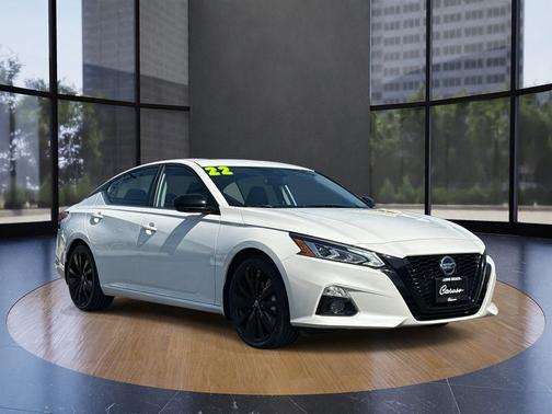 2022 Nissan Altima 2.5 SR