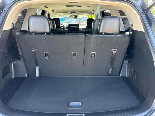 2023 Kia Telluride LX