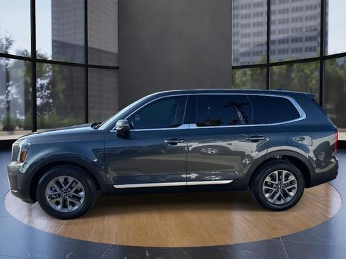 2023 Kia Telluride LX