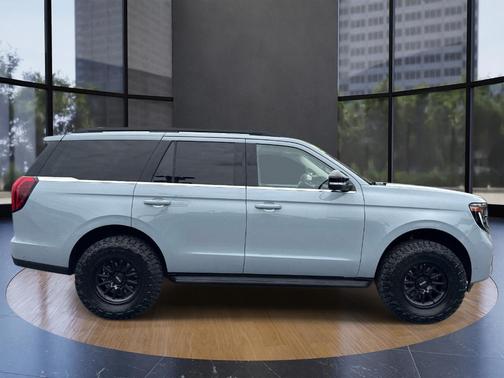 Gray Metallic 2025 Ford Expedition Active