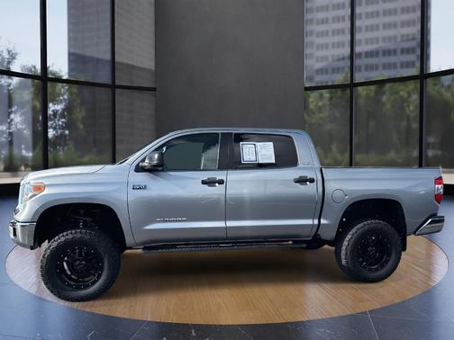 2015 Toyota Tundra SR5