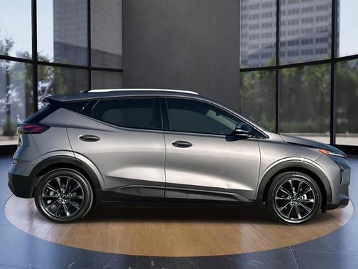 2022 Chevrolet Bolt EUV LT