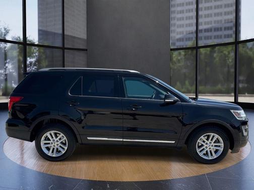 Shadow Black 2017 Ford Explorer XLT