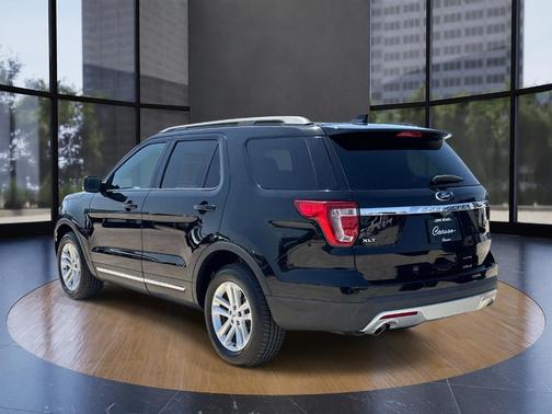 Shadow Black 2017 Ford Explorer XLT