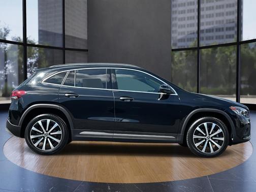 2023 Mercedes-Benz GLA 250 Base