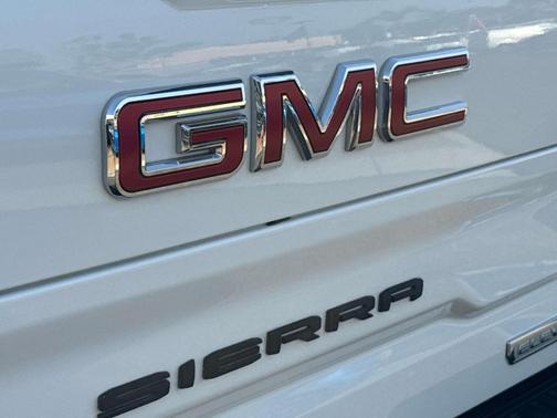 2022 GMC Sierra 1500 Limited Elevation