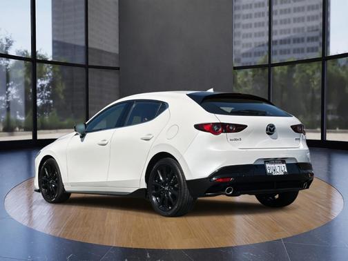 2022 Mazda Mazda3 FWD w/Premium Package