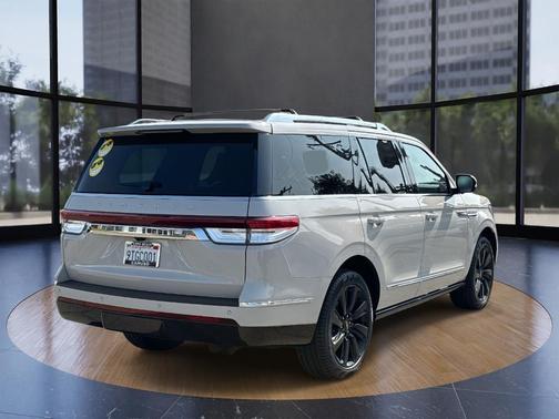 2024 Lincoln Navigator Reserve