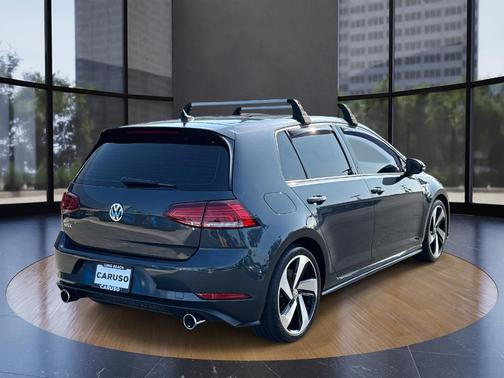 2018 Volkswagen Golf GTI 2.0T SE 4-Door