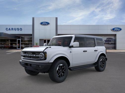 Oxford White 2026 Ford Bronco Outer Banks