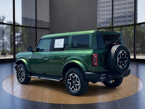 Green Metallic 2025 Ford Bronco Outer Banks