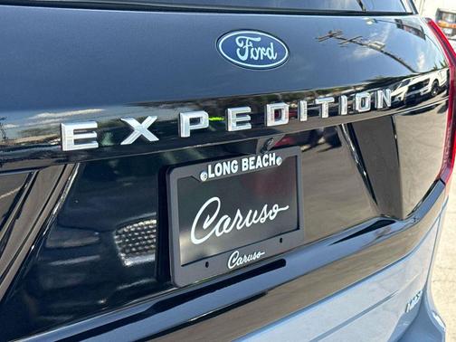 Gray Metallic 2025 Ford Expedition Max Active