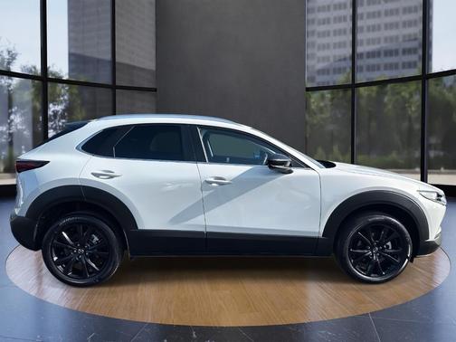 2025 Mazda CX-30 Select