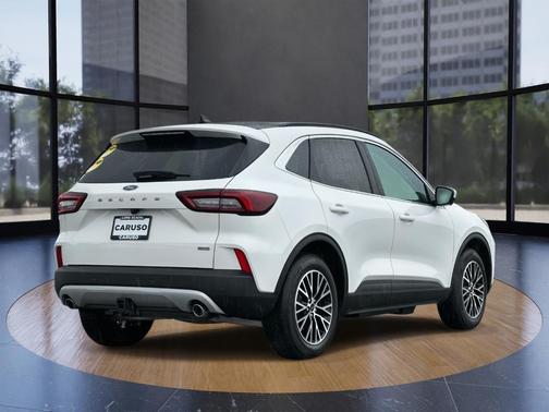 2025 Ford Escape PHEV