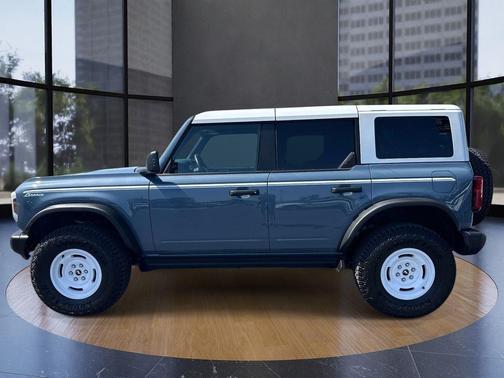 AZURE GRAY MET TRI-COAT 2025 Ford Bronco HERITAGE EDITION