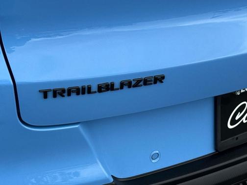 Fountain Blue 2023 Chevrolet Trailblazer RS