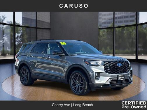 Gray Metallic 2026 Ford Explorer ST-Line