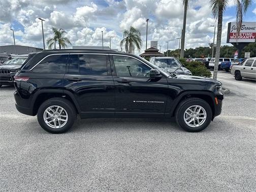2025 Jeep Grand Cherokee Laredo X