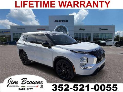 2022 Mitsubishi Outlander SE