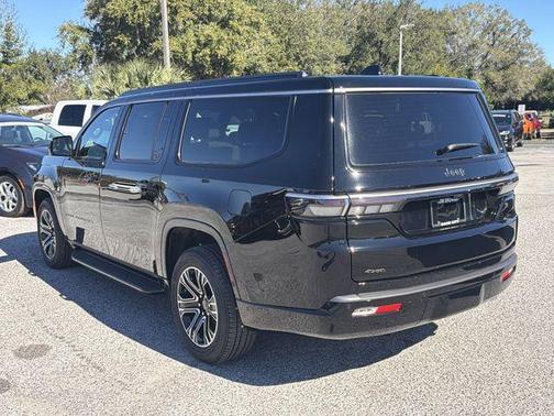 Gloss Black 2026 Jeep Grand Wagoneer L Base