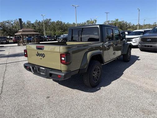 2026 Jeep Gladiator Sport