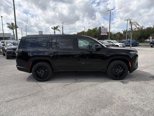 Gloss Black 2026 Jeep Grand Wagoneer Limited